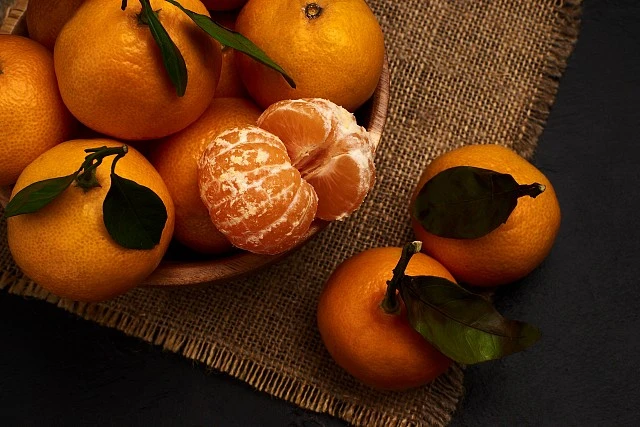 Naranjas y mandarinas